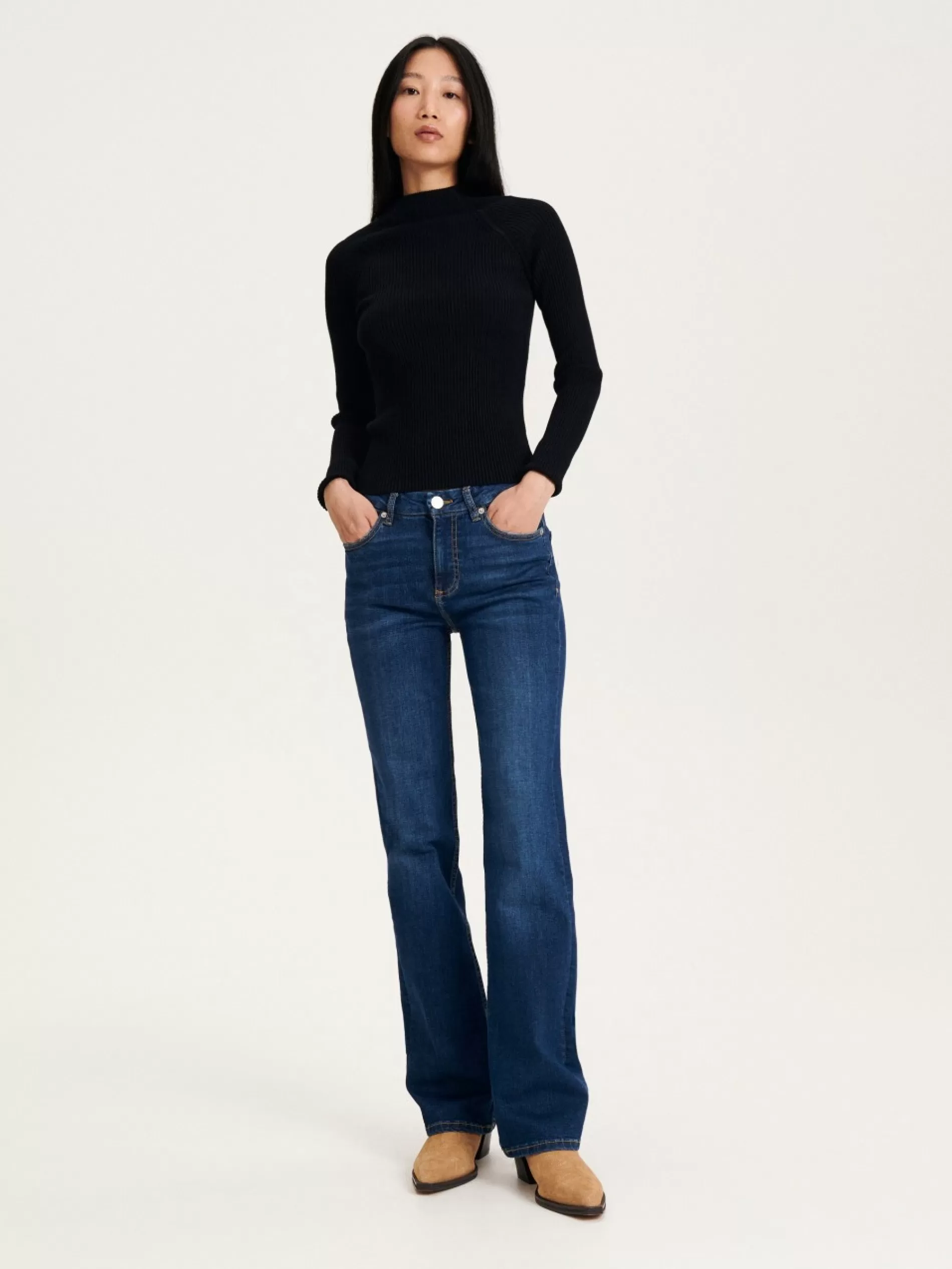 Jeansy Mid Rise^RESERVED Flash Sale