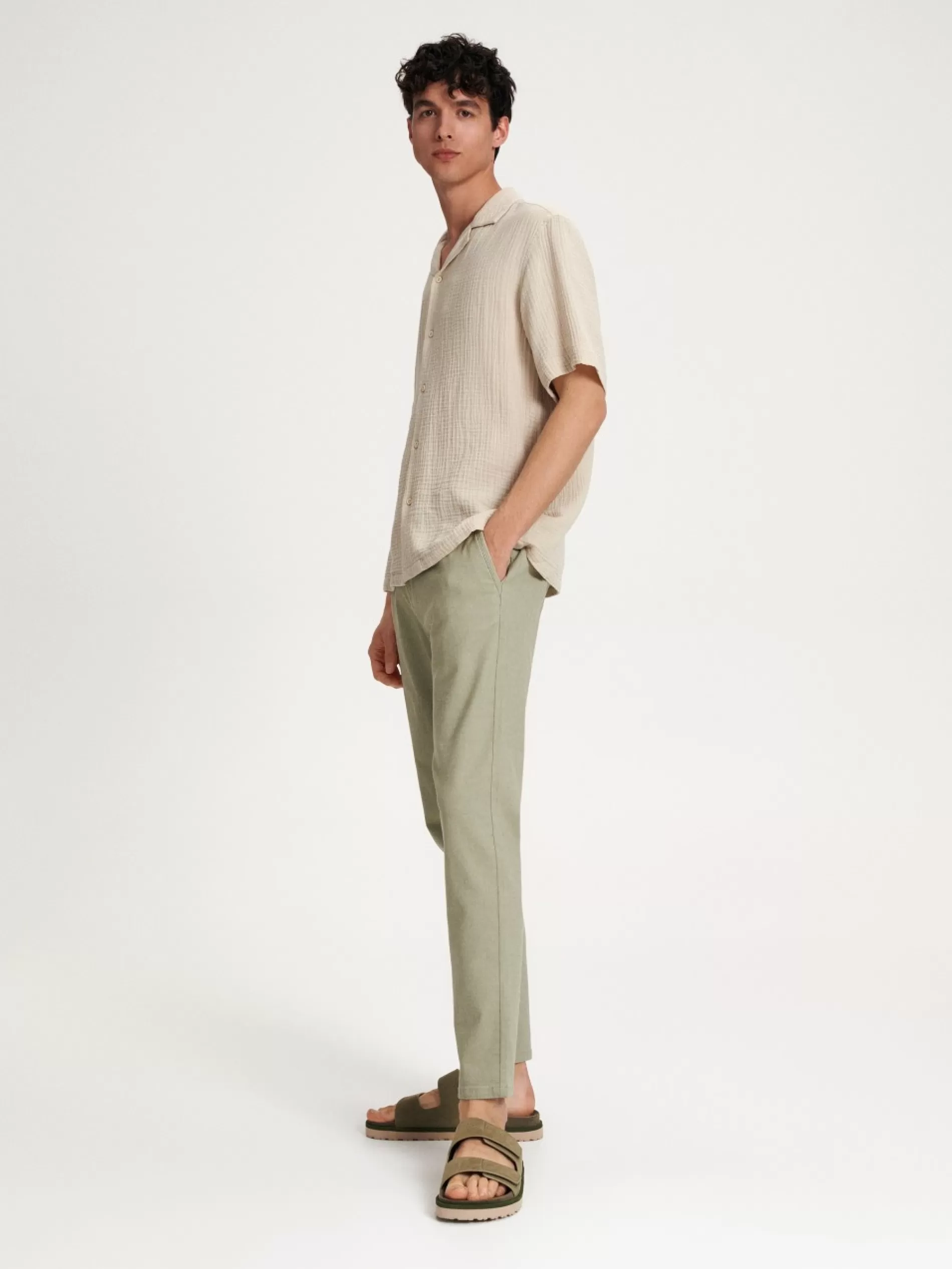 RESERVED Spodnie Chino Slim New