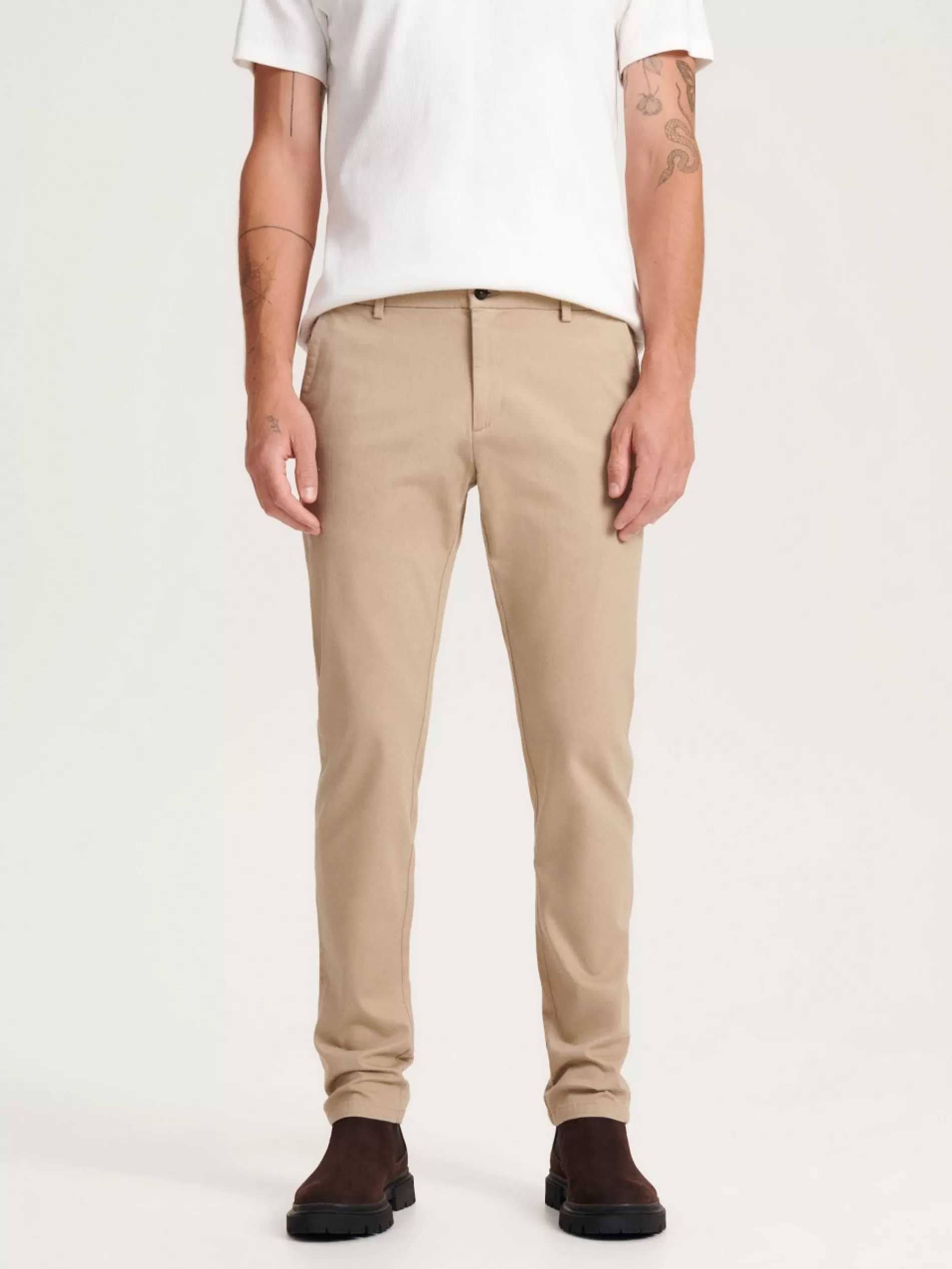 RESERVED Spodnie Chino Slim Fit Sale