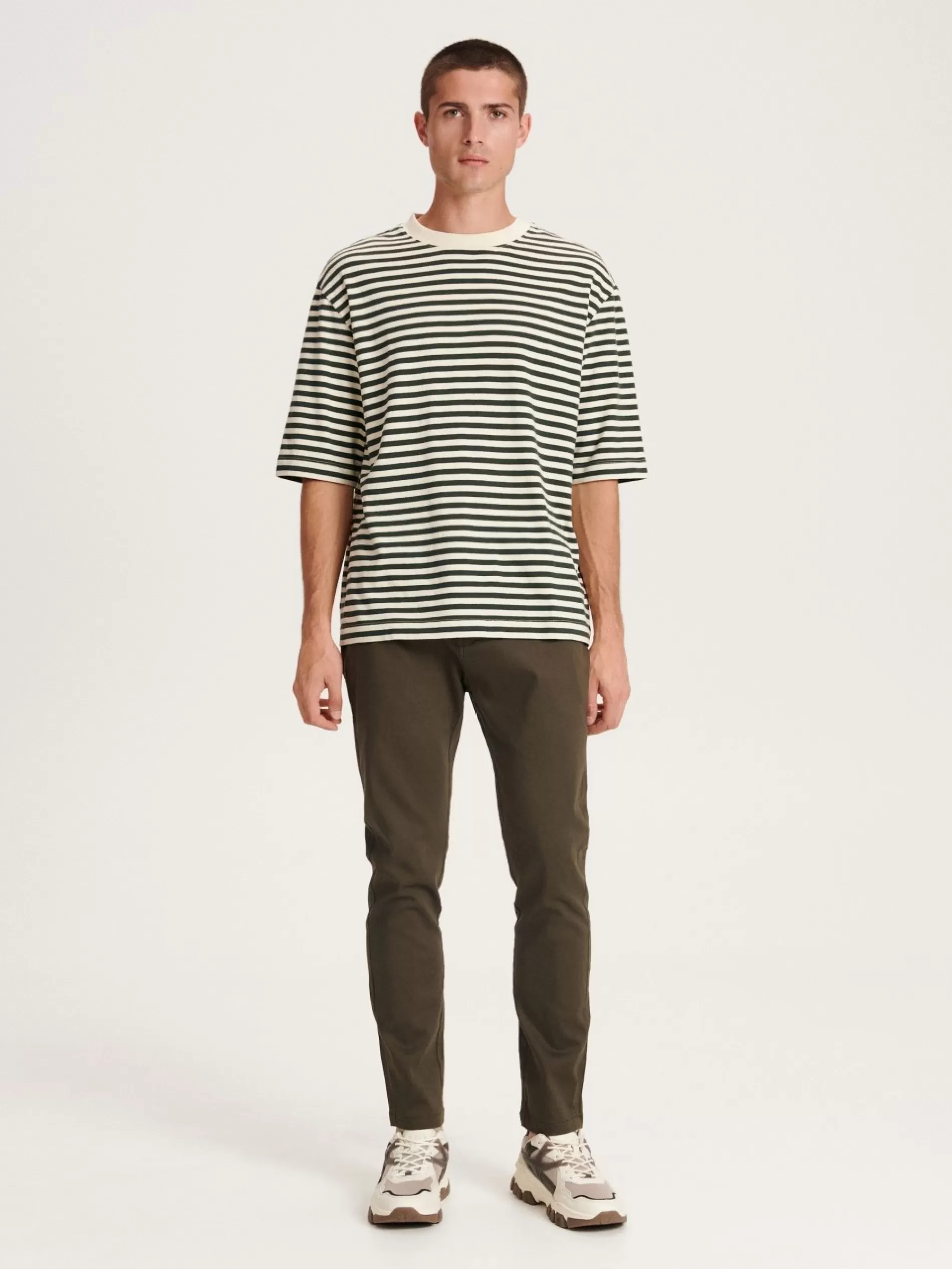 RESERVED Spodnie Chino Slim Fit Outlet