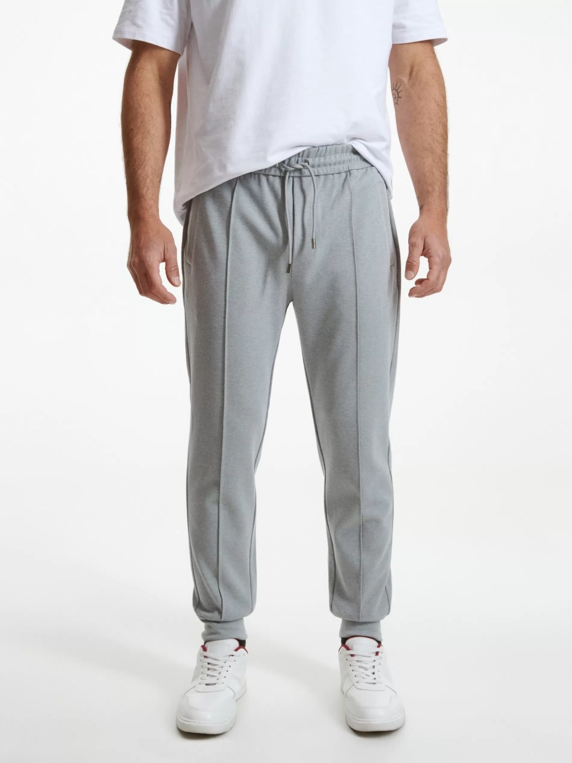 RESERVED Spodnie Jogger Slim Fit Fashion