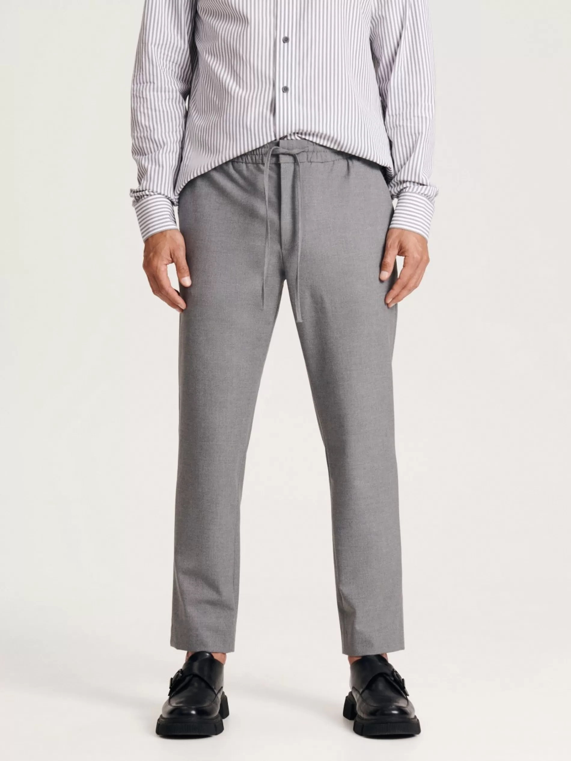 RESERVED Spodnie Jogger Slim Fit Sale