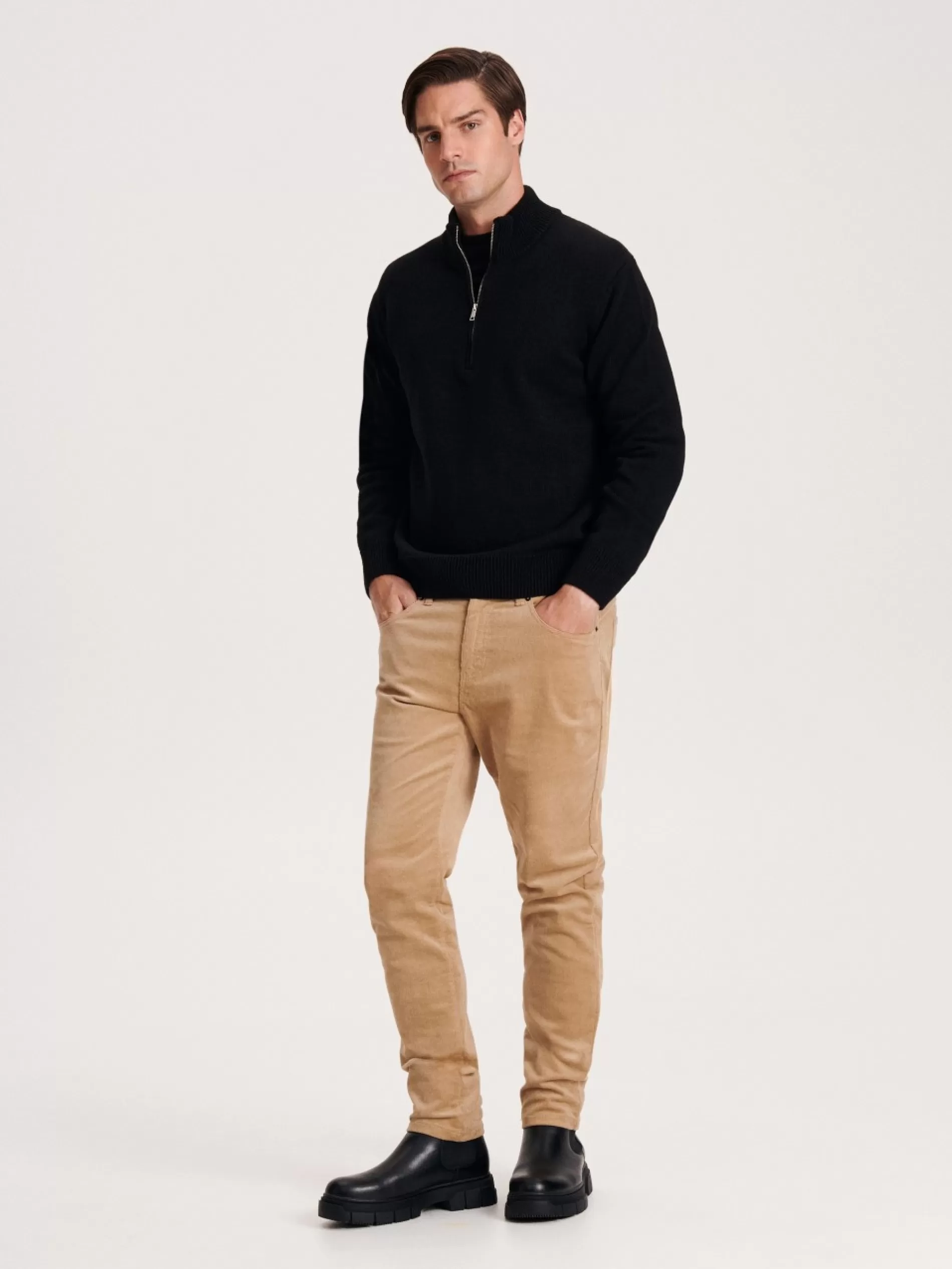 RESERVED Spodnie Sztruksowe Slim Fit Sale