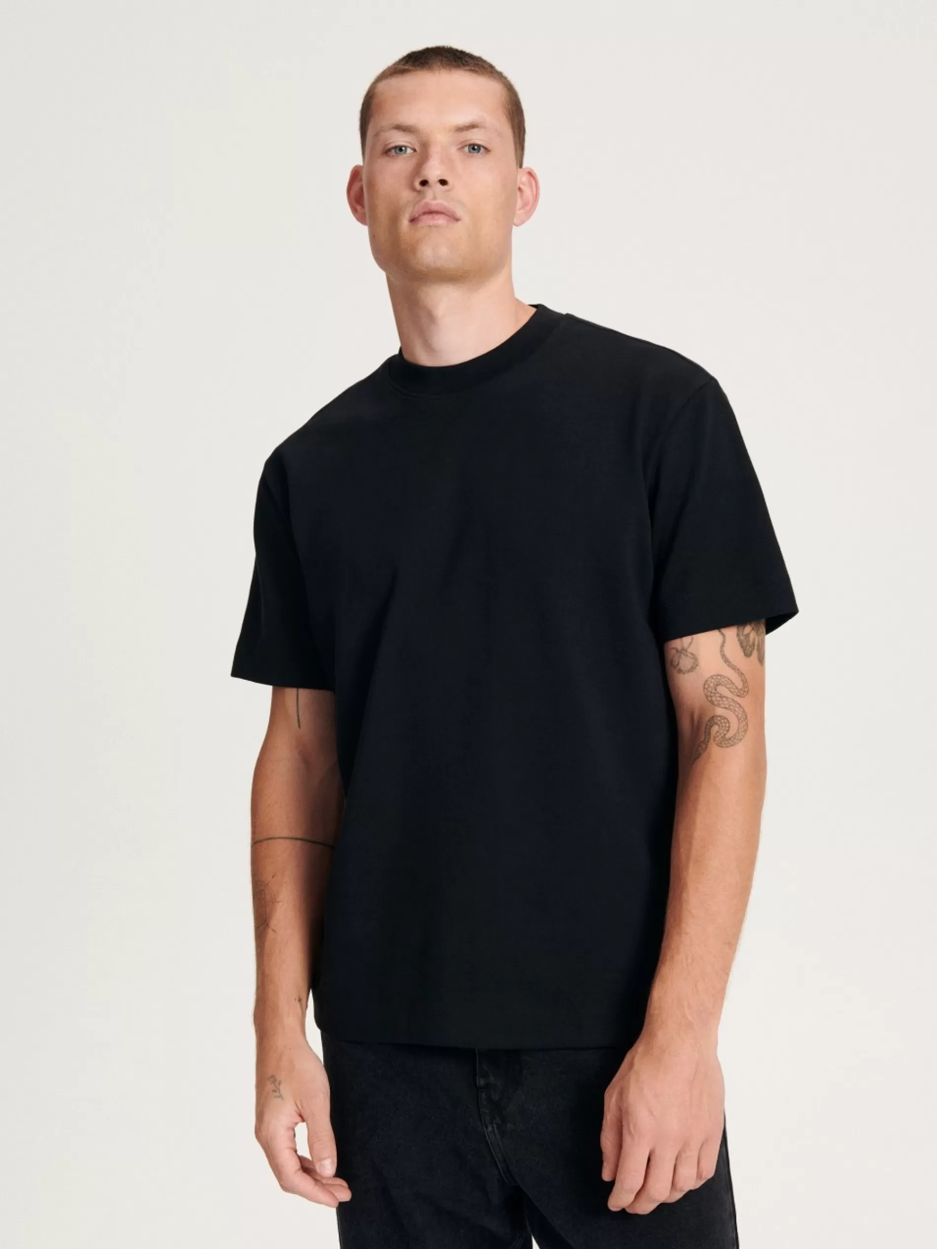 RESERVED T-Shirt Oversize Hot