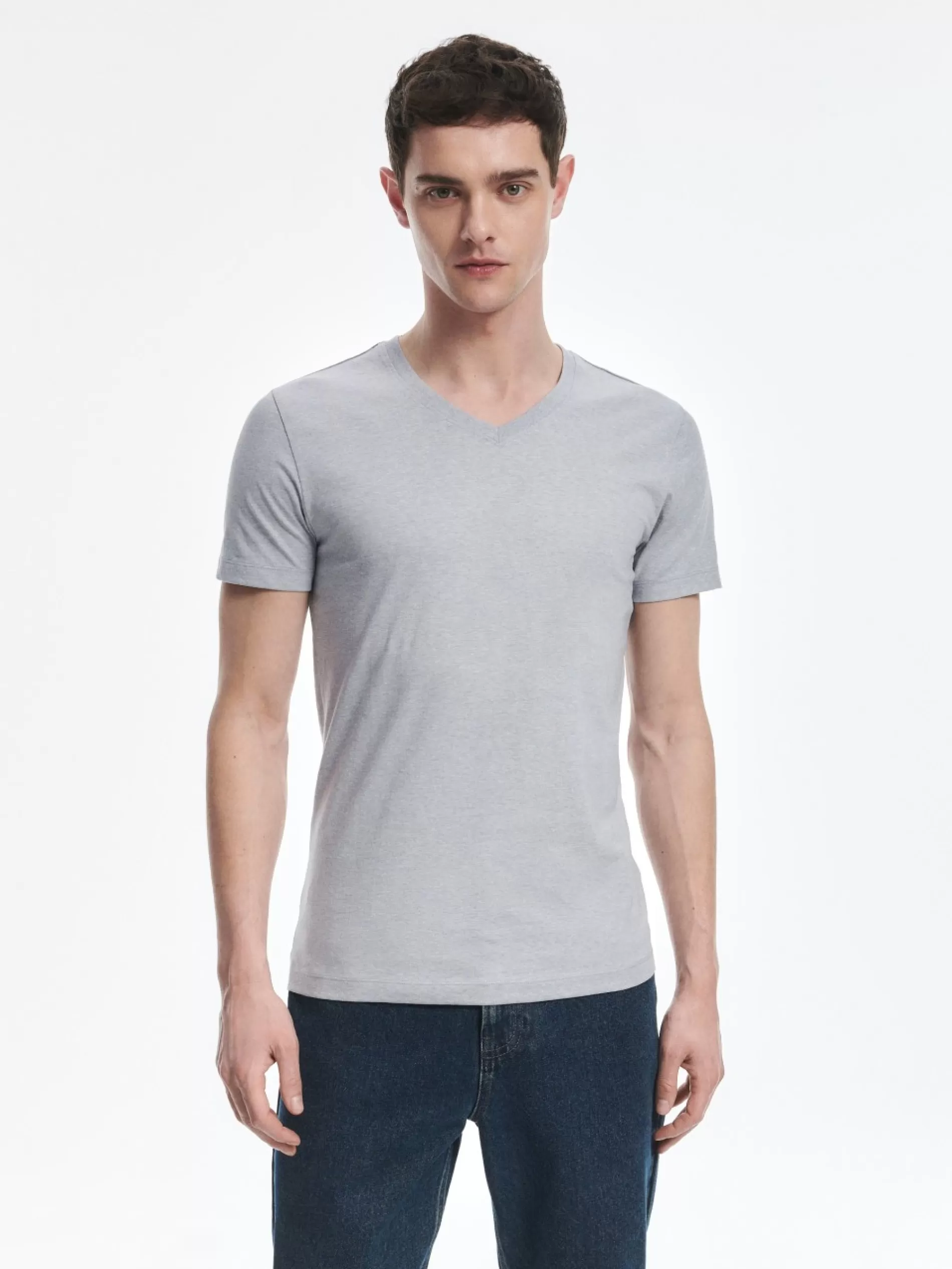 RESERVED T-Shirt Slim Z Dekoltem V Store